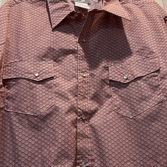 Wrangler Wrancher button down shirt, 2Xl T, very nice - Picture 6 of 10